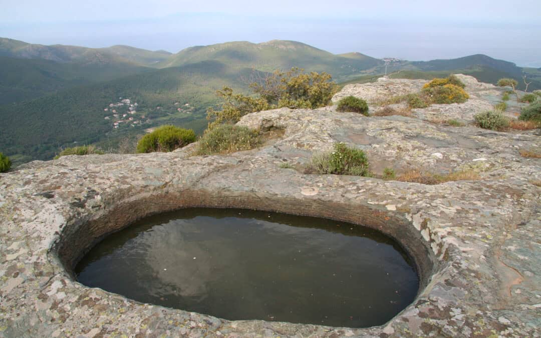 Patrimoine insolite : La « baignoire des moines » de Cagnano dans le cap-Corse